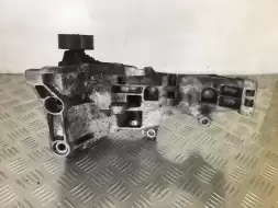 Кронштейн генератора