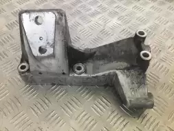 Кронштейн двигателя