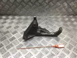 Кронштейн генератора