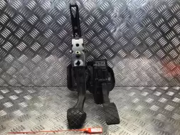 Узел педальный (блок педалей)