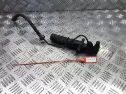 Цилиндр сцепления главный