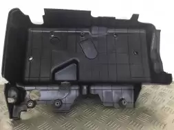 Декоративная крышка двигателя