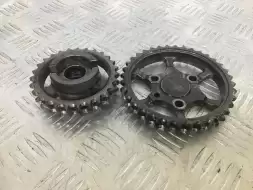 Звездочка распредвала