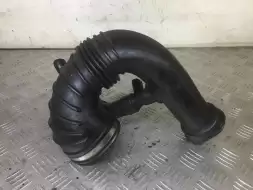 Патрубок воздушного фильтра