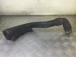 Патрубок интеркулера