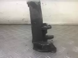 Кронштейн двигателя