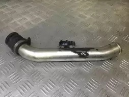 Патрубок интеркулера