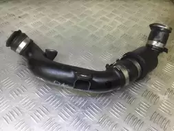 Патрубок интеркулера