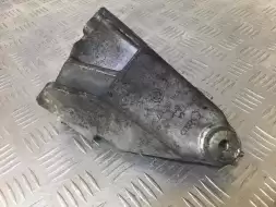 Кронштейн двигателя