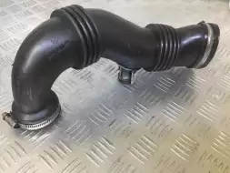Патрубок воздушного фильтра