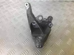 Кронштейн двигателя