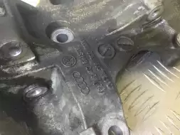 Кронштейн генератора