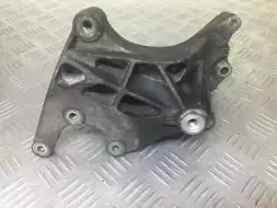 Кронштейн гидроусилителя