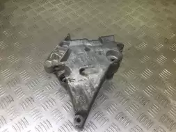 Кронштейн двигателя