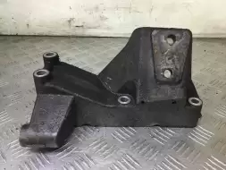 Кронштейн двигателя