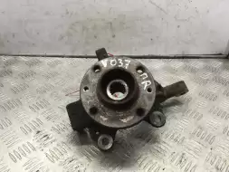 Кулак поворотный правый