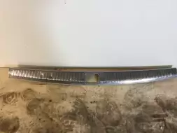 Пол багажника