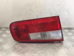 Фонарь крышки багажника левый