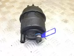 Бачок гидроусилителя