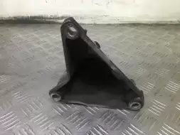 Кронштейн двигателя