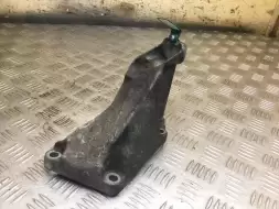 Кронштейн двигателя