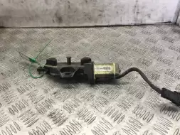 Замок багажника