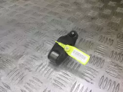 Коромысло клапана (рокер)