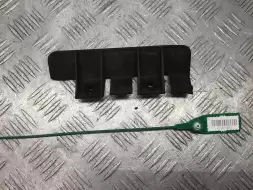 Кронштейн бампера заднего