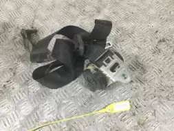 Ремень безопасности