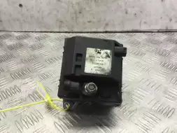 Подогреватель охлаждающей жидкости (антифриза)