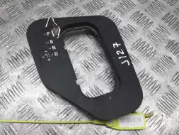 Рамка (накладка) рычага КПП