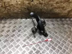 Рычаг ручного тормоза (ручника)