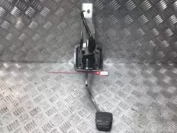 Педаль тормоза