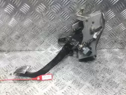 Педаль сцепления