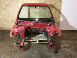 Передняя часть кузова