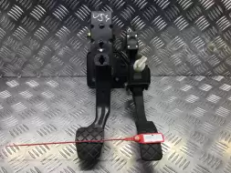 Узел педальный (блок педалей)