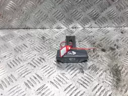 Педаль стояночного тормоза