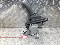 Рычаг ручного тормоза (ручника)