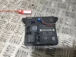 Блок управления двери задней правой