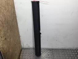 Шторка багажника