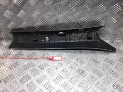 Обшивка стойки центральной левой