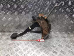 Педаль сцепления