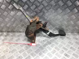 Педаль сцепления