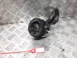 Поршень