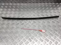 Молдинг стекла лобового