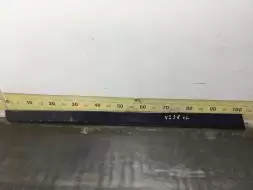 Молдинг двери передней левой