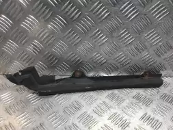 Уплотнитель капота