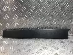 Молдинг стекла двери задней правой наружный