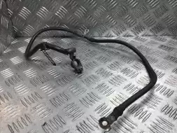 Минусовой провод аккумулятора