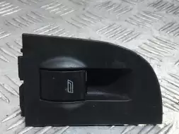 Кнопка стеклоподъемника заднего правого